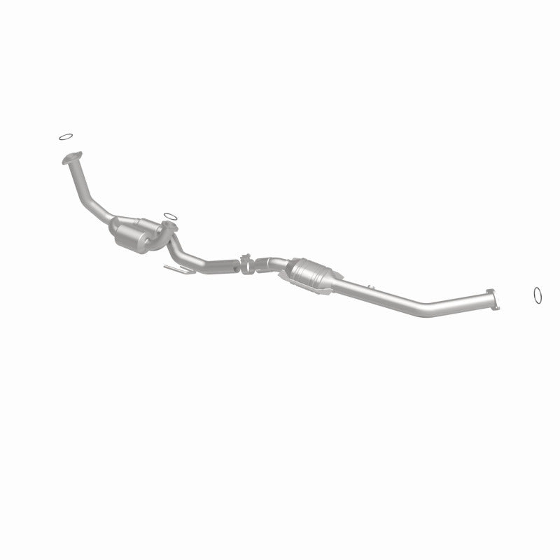 MagnaFlow Toyota Sienna OEM Grade Federal / EPA Compliant Direct-Fit Catalytic Converter 52457 360 Degree Image Set