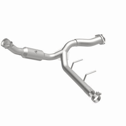 MagnaFlow Ford F-150 OEM Grade Federal / EPA Compliant Direct-Fit Catalytic Converter 21-470 360 Degree Image Set
