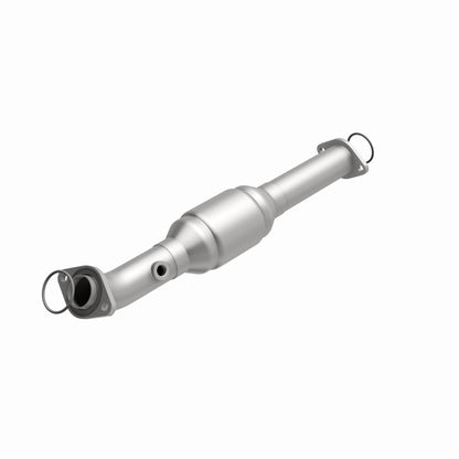 MagnaFlow Toyota Tacoma HM Grade Federal / EPA Compliant Direct-Fit Catalytic Converter 93661 360 Degree Image Set