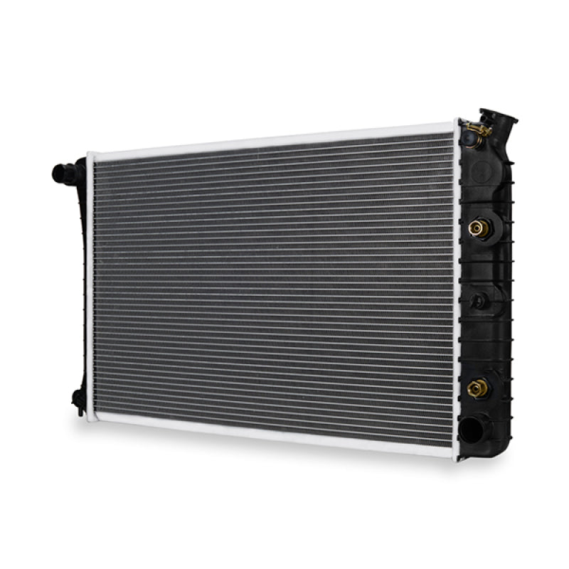 Mishimoto Chevrolet C/K Truck Replacement Radiator 1973-1980 R162-AT R162-AT Photo - Close Up