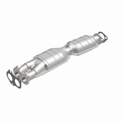 MagnaFlow Ford Standard Grade Federal / EPA Compliant Direct-Fit Catalytic Converter 23386 360 Degree Image Set