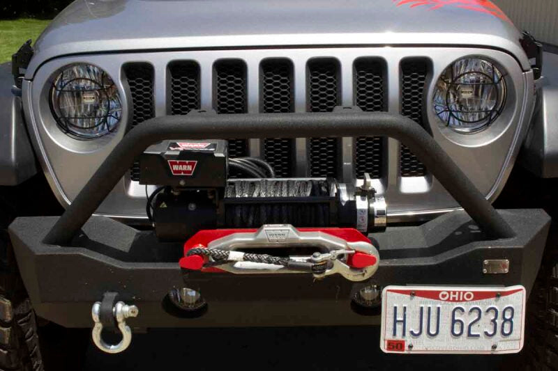 Fishbone Offroad 2018+ Jeep Wrangler JL Aluminum Headlight Guards FB21120 FB21120 Photo - lifestyle view