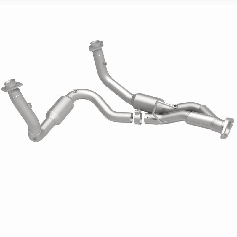 Magnaflow 05-06 Jeep Grand Cherokee 4.7L Direct Fit Catalytic Converter 4651686 4651686 360 Degree Image Set