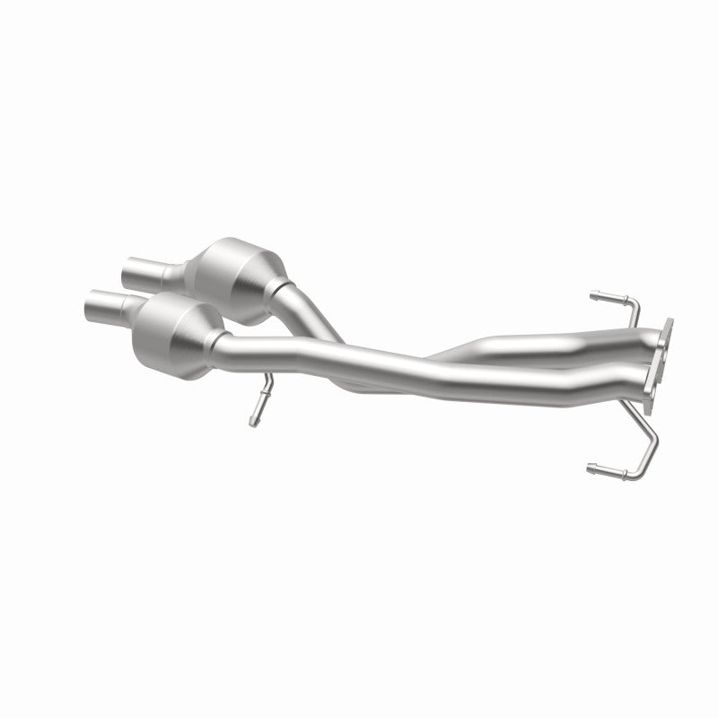 MagnaFlow OEM Grade Federal / EPA Compliant Direct-Fit Catalytic Converter 51957 360 Degree Image Set