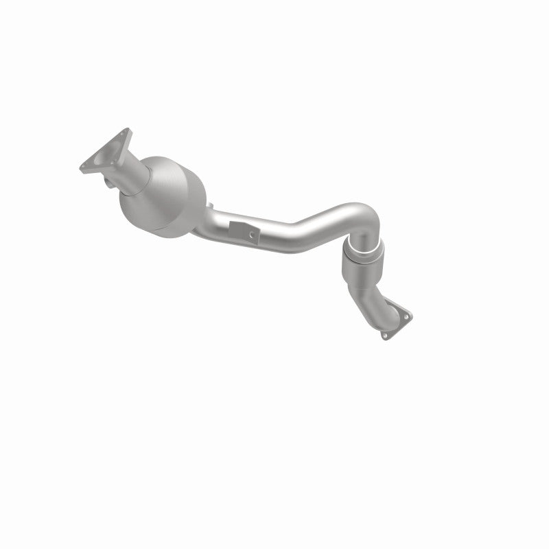 MagnaFlow California Grade CARB Compliant Direct-Fit Catalytic Converter 5582586 360 Degree Image Set