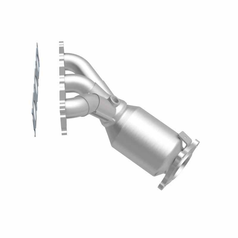 MagnaFlow Land Rover LR2 OEM Grade Federal / EPA Compliant Manifold Catalytic Converter 52167 360 Degree Image Set