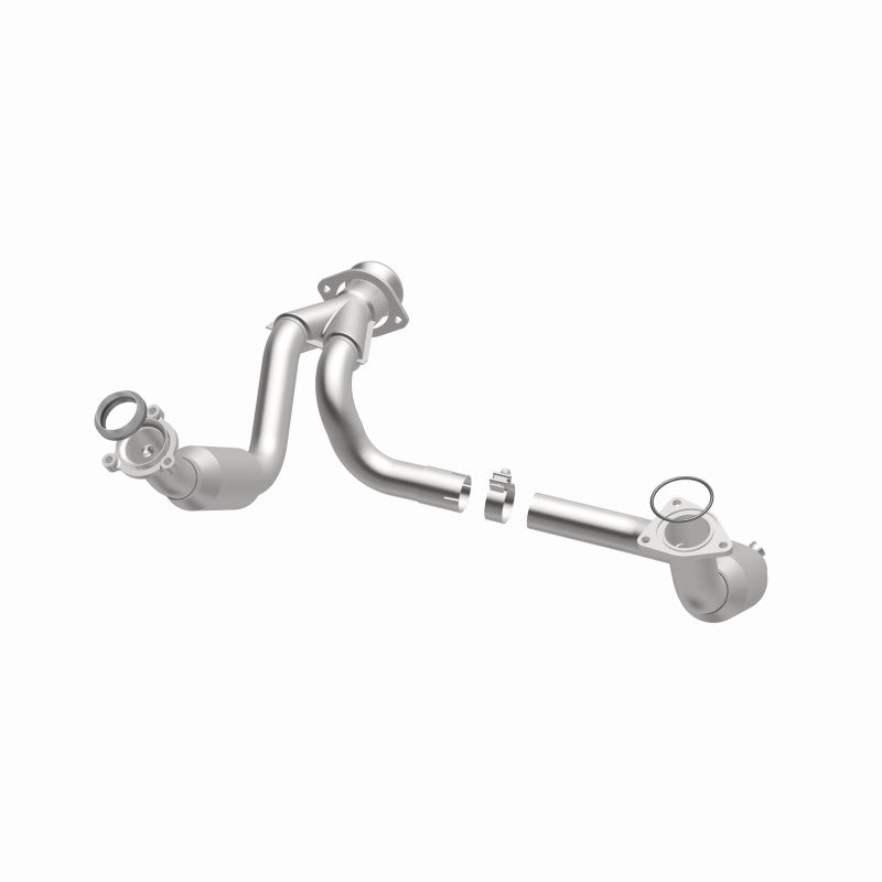 MagnaFlow California Grade CARB Compliant Direct-Fit Catalytic Converter 5551631 360 Degree Image Set