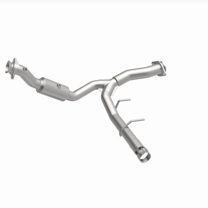 MagnaFlow OEM Grade Federal / EPA Compliant Direct-Fit Catalytic Converter 21-528 360 Degree Image Set