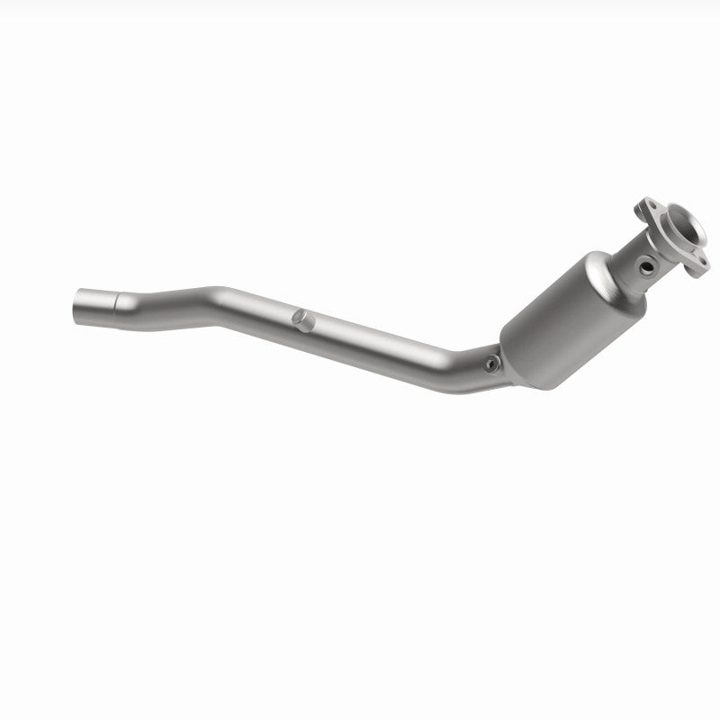 Magnaflow 05-06 Land Rover LR3 4.4L Direct Fit Converter 4651718 4651718 360 Degree Image Set