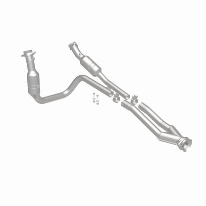 MagnaFlow Ford California Grade CARB Compliant Direct-Fit Catalytic Converter 5551436 360 Degree Image Set