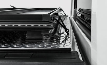 Access LOMAX Professional Series Tri-Fold Cover 2019+ Chevy/GMC Full Size 1500 5ft 8in Box B0020079 B0020079 User 9