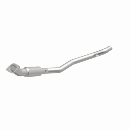 MagnaFlow OEM Grade Federal / EPA Compliant Direct-Fit Catalytic Converter 21-539 360 Degree Image Set