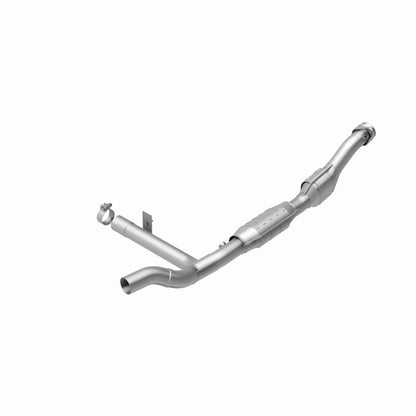 MagnaFlow Ford F-150 HM Grade Federal / EPA Compliant Direct-Fit Catalytic Converter 23082 360 Degree Image Set