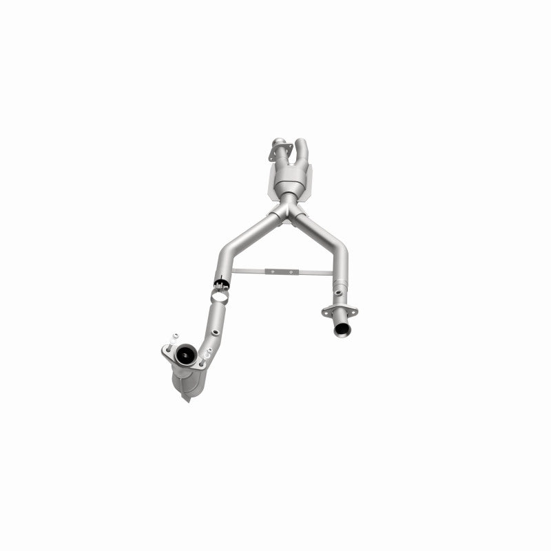 MagnaFlow California Grade CARB Compliant Direct-Fit Catalytic Converter 444014 360 Degree Image Set