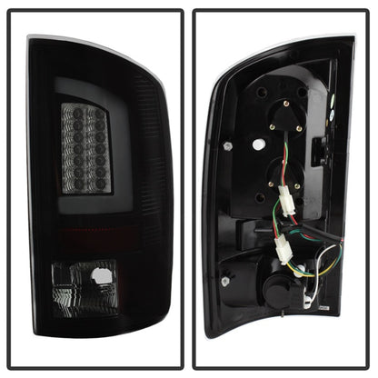 Spyder 02-06 Dodge Ram 1500 V3 Light Bar LED Tail Light - Blk Smoke (ALT-YD-DRAM02V3-LBLED-BSM) 5084125 5084125 Photo - Unmounted