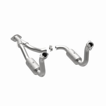 MagnaFlow Ford California Grade CARB Compliant Direct-Fit Catalytic Converter 5451760 360 Degree Image Set