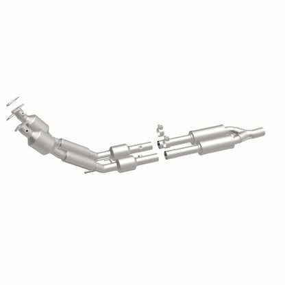 MagnaFlow Volkswagen Passat HM Grade Federal / EPA Compliant Direct-Fit Catalytic Converter 24379 360 Degree Image Set