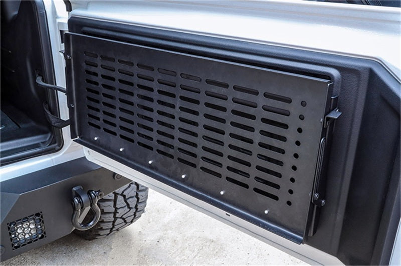 Dee Zee Deezee 18-23 Jeep JL Jeep - Rear Door Work Bench DZ4469JL DZ4469JL Photo - Mounted