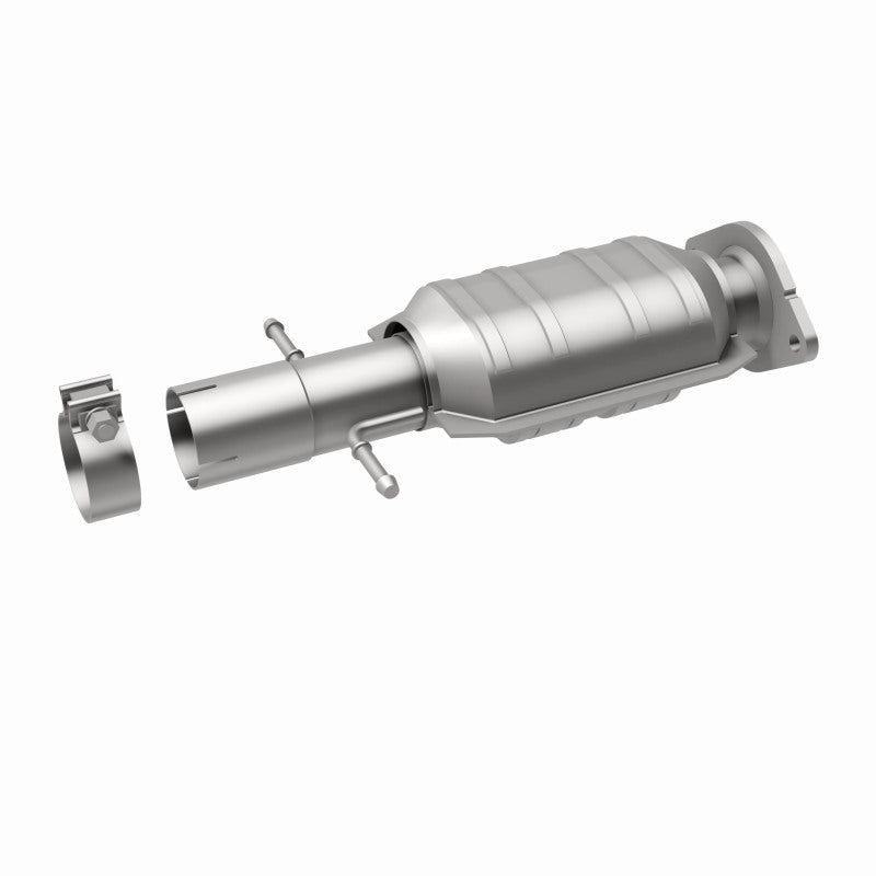 MagnaFlow OEM Grade Federal / EPA Compliant Direct-Fit Catalytic Converter 51913 360 Degree Image Set