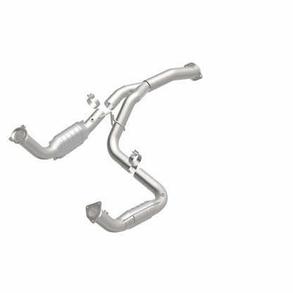 MagnaFlow OEM Grade Federal / EPA Compliant Direct-Fit Catalytic Converter 21-252 360 Degree Image Set