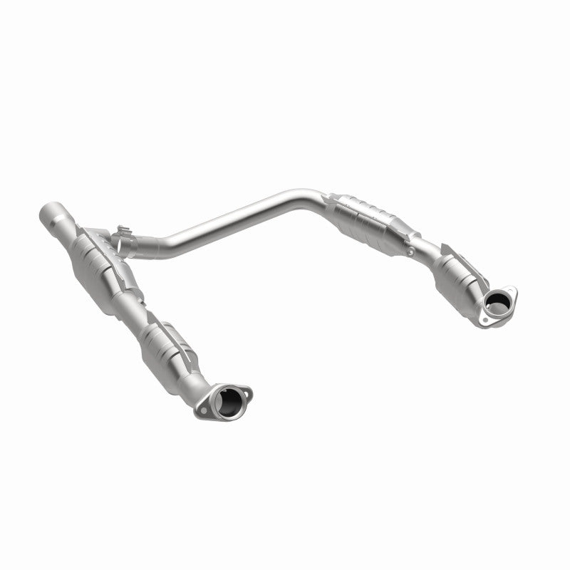 MagnaFlow Ford HM Grade Federal / EPA Compliant Direct-Fit Catalytic Converter 93167 360 Degree Image Set