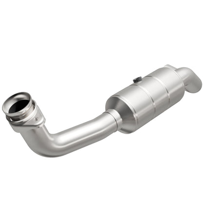 MagnaFlow OEM Grade Federal / EPA Compliant Direct-Fit Catalytic Converter 49694 Photo - Primary
