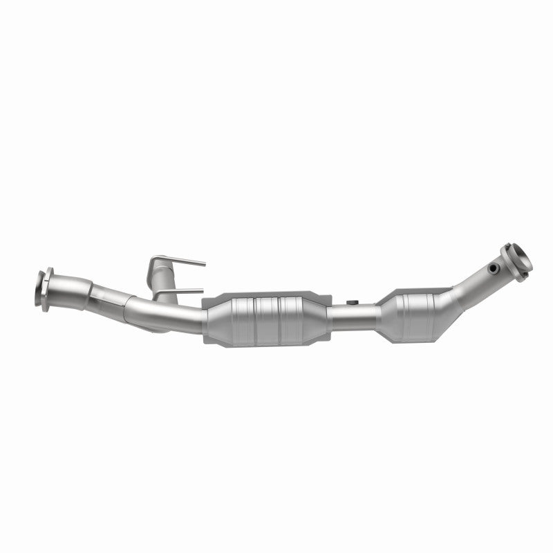 MagnaFlow Ford Expedition OEM Grade Federal / EPA Compliant Direct-Fit Catalytic Converter 49607 360 Degree Image Set
