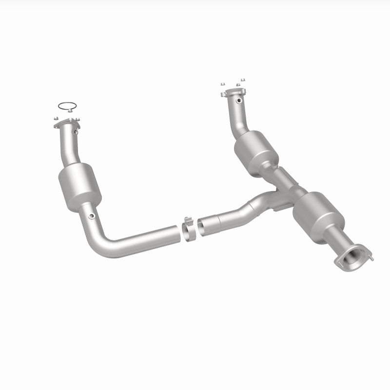 Magnaflow 18-20 Chevrolet Express 2500 Single Underbody 4.3L Direct Fit Catalytic Converter 280210 280210 360 Degree Image Set