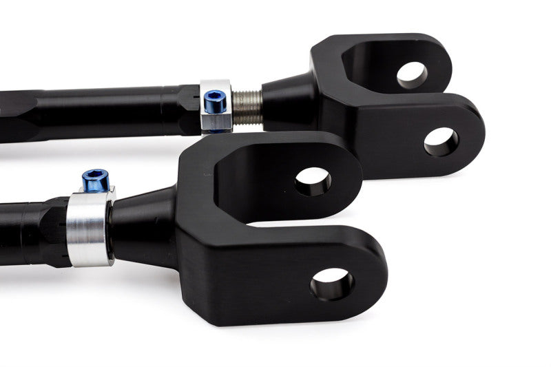 SPL Part BMW F2X/F3X Rear Traction Links SPL RTR F3X Photo - out of package