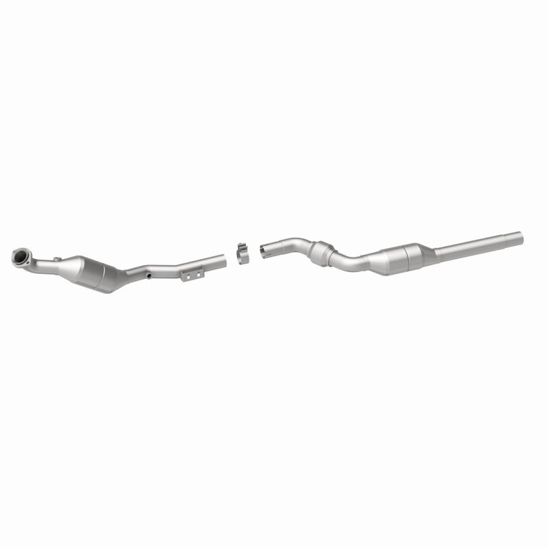 MagnaFlow Mercedes-Benz E320 California Grade CARB Compliant Direct-Fit Catalytic Converter 454041 360 Degree Image Set