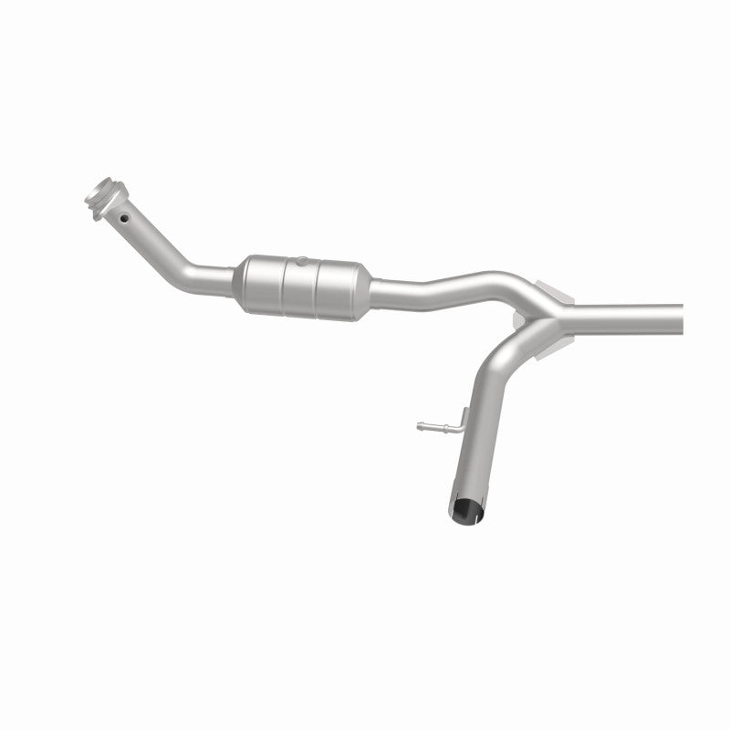 MagnaFlow Ford F-150 HM Grade Federal / EPA Compliant Direct-Fit Catalytic Converter 93124 360 Degree Image Set