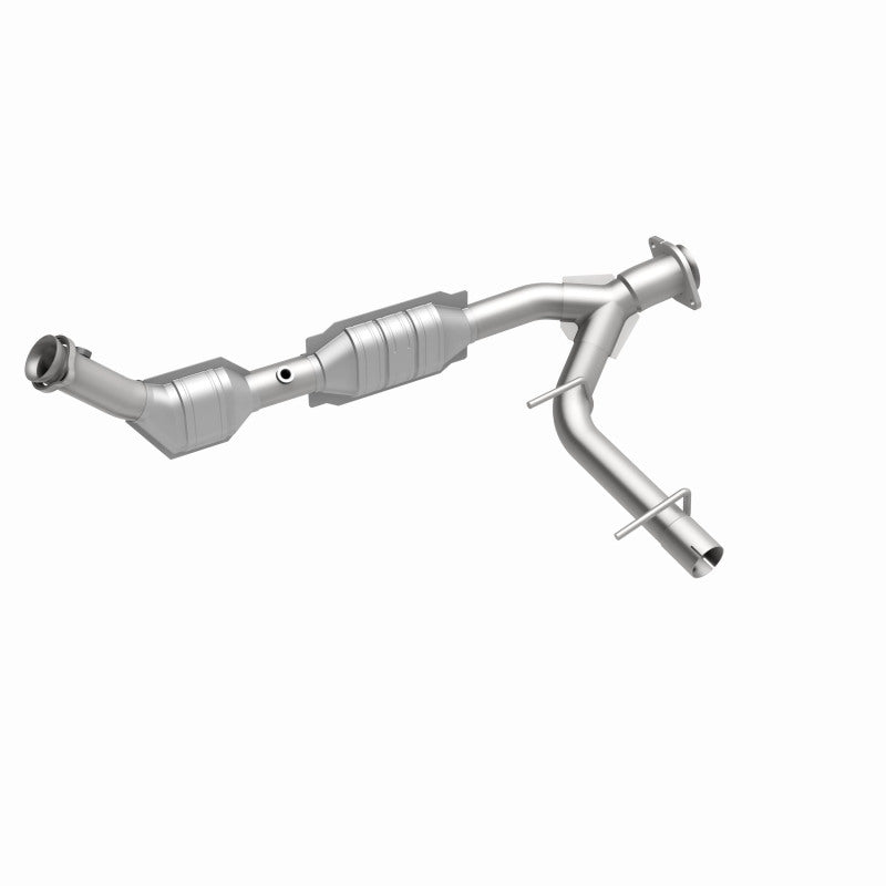 MagnaFlow Ford Expedition OEM Grade Federal / EPA Compliant Direct-Fit Catalytic Converter 49607 360 Degree Image Set