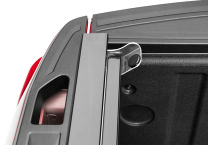 BAK Revolver X2 19 (New Body Style) GM Silverado/Sierra 5' 9" Bed 39130 Photo - Close Up