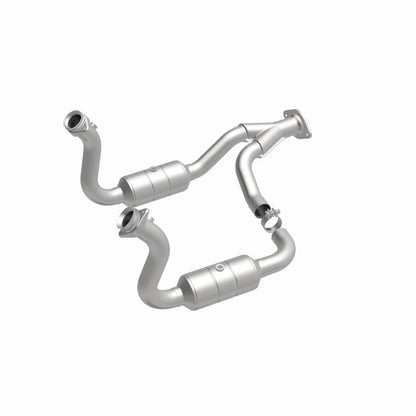 MagnaFlow Ford California Grade CARB Compliant Direct-Fit Catalytic Converter 5451760 360 Degree Image Set