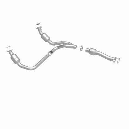 MagnaFlow California Grade CARB Compliant Direct-Fit Catalytic Converter 5582134 360 Degree Image Set