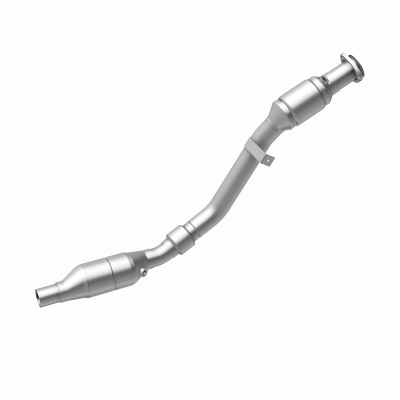 MagnaFlow Audi S4 OEM Grade Federal / EPA Compliant Direct-Fit Catalytic Converter 49917 360 Degree Image Set