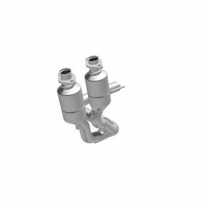 MagnaFlow Jeep Grand Cherokee OEM Grade Federal / EPA Compliant Direct-Fit Catalytic Converter 49744 360 Degree Image Set