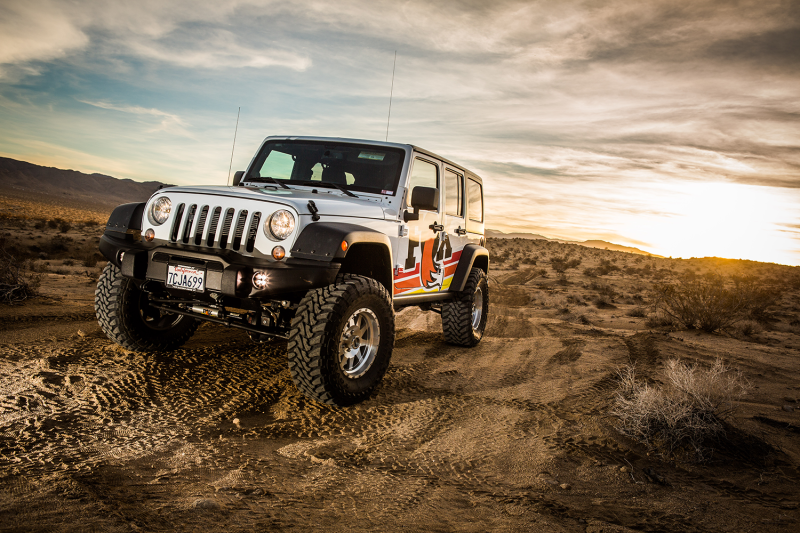 FOX Stabilizer 2.0 ATS 07- On Jeep JK Through Shaft FOX983-02-145 983-02-145 Photo - lifestyle view