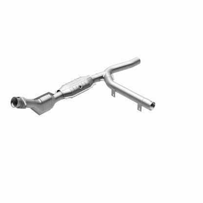 MagnaFlow Ford HM Grade Federal / EPA Compliant Direct-Fit Catalytic Converter 93122 360 Degree Image Set