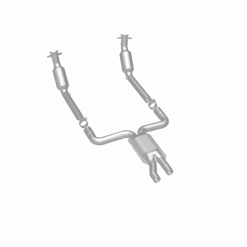 MagnaFlow California Grade CARB Compliant Direct-Fit Catalytic Converter 4561082 360 Degree Image Set
