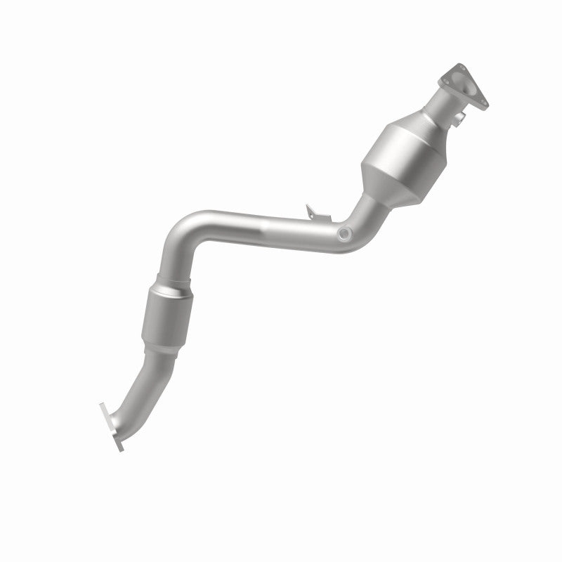 MagnaFlow OEM Grade Federal / EPA Compliant Direct-Fit Catalytic Converter 52586 360 Degree Image Set