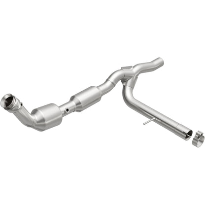 MagnaFlow Ford F-150 California Grade CARB Compliant Direct-Fit Catalytic Converter 5481744 Photo - Primary