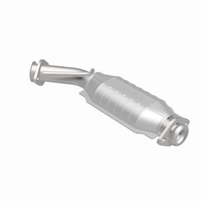 MagnaFlow Standard Grade Federal / EPA Compliant Direct-Fit Catalytic Converter 23365 360 Degree Image Set