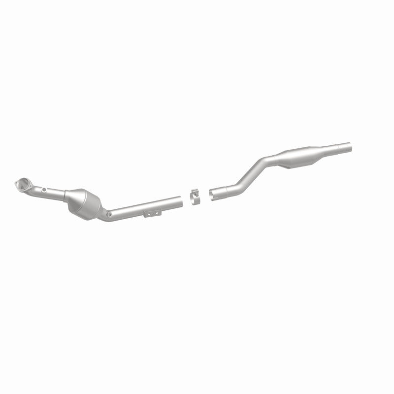 MagnaFlow Mercedes-Benz California Grade CARB Compliant Direct-Fit Catalytic Converter 5411937 360 Degree Image Set