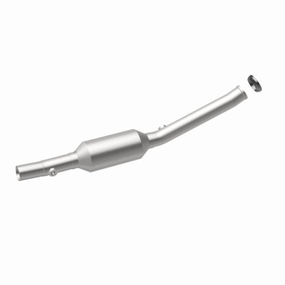 MagnaFlow OEM Grade Federal / EPA Compliant Direct-Fit Catalytic Converter 51821 360 Degree Image Set