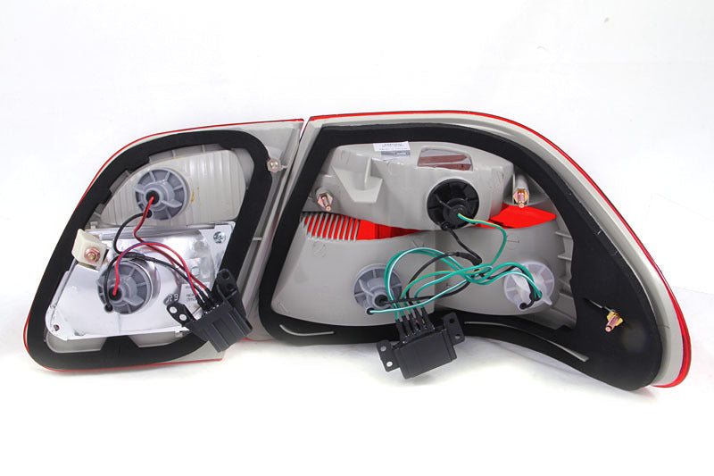 Anzo 1996-2002 Mercedes Benz E Class W210 Taillights Red/Clear G2 221162 Photo - Unmounted
