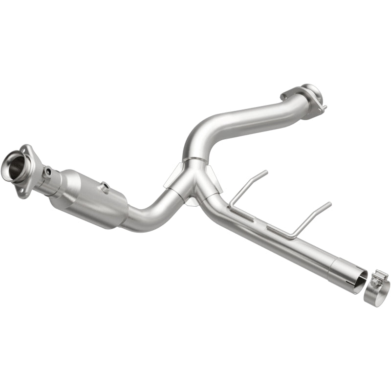 MagnaFlow Ford F-150 California Grade CARB Compliant Direct-Fit Catalytic Converter 5551295 Photo - Primary