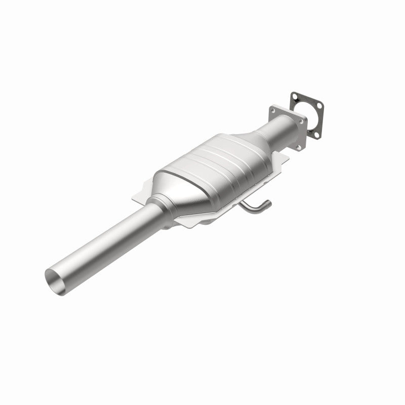MagnaFlow Jeep California Grade CARB Compliant Direct-Fit Catalytic Converter 3391224 360 Degree Image Set
