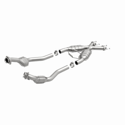 MagnaFlow Ford Mustang Standard Grade Federal / EPA Compliant Direct-Fit Catalytic Converter 93333 360 Degree Image Set