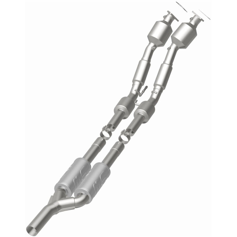 MagnaFlow Volkswagen Passat California Grade CARB Compliant Direct-Fit Catalytic Converter 551838 Photo - out of package